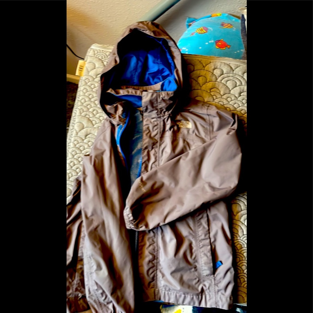 North face hyvent raincoat youth small